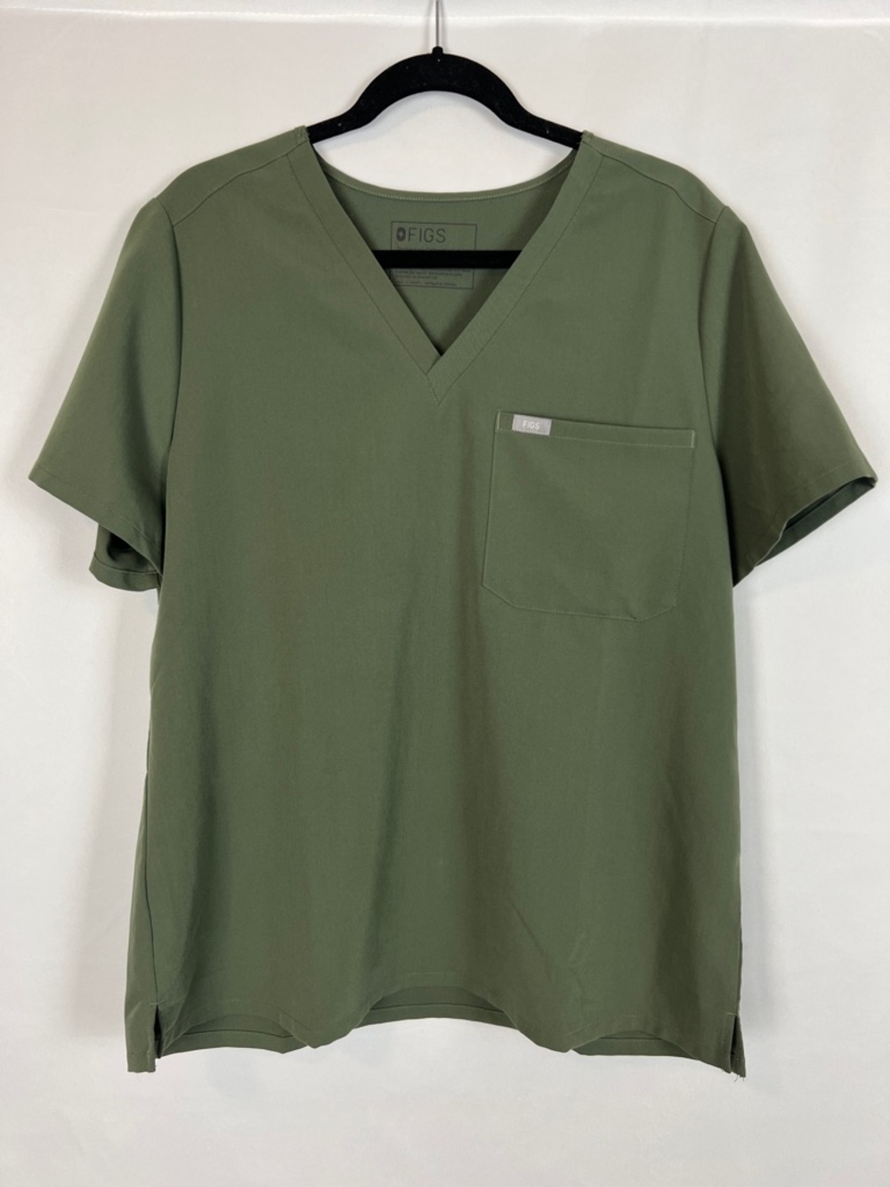 Figs Olive Green Scrub Top Size: XL (Top Only)